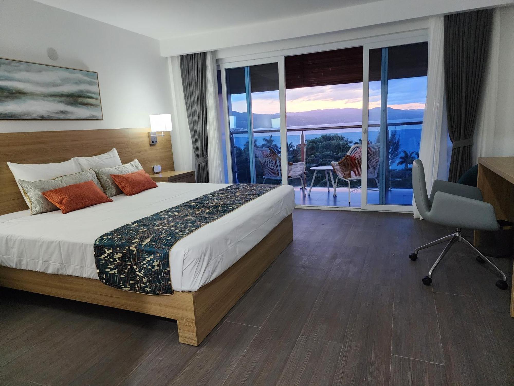 Hotel 39 Jamaica Montego Bay Exteriör bild