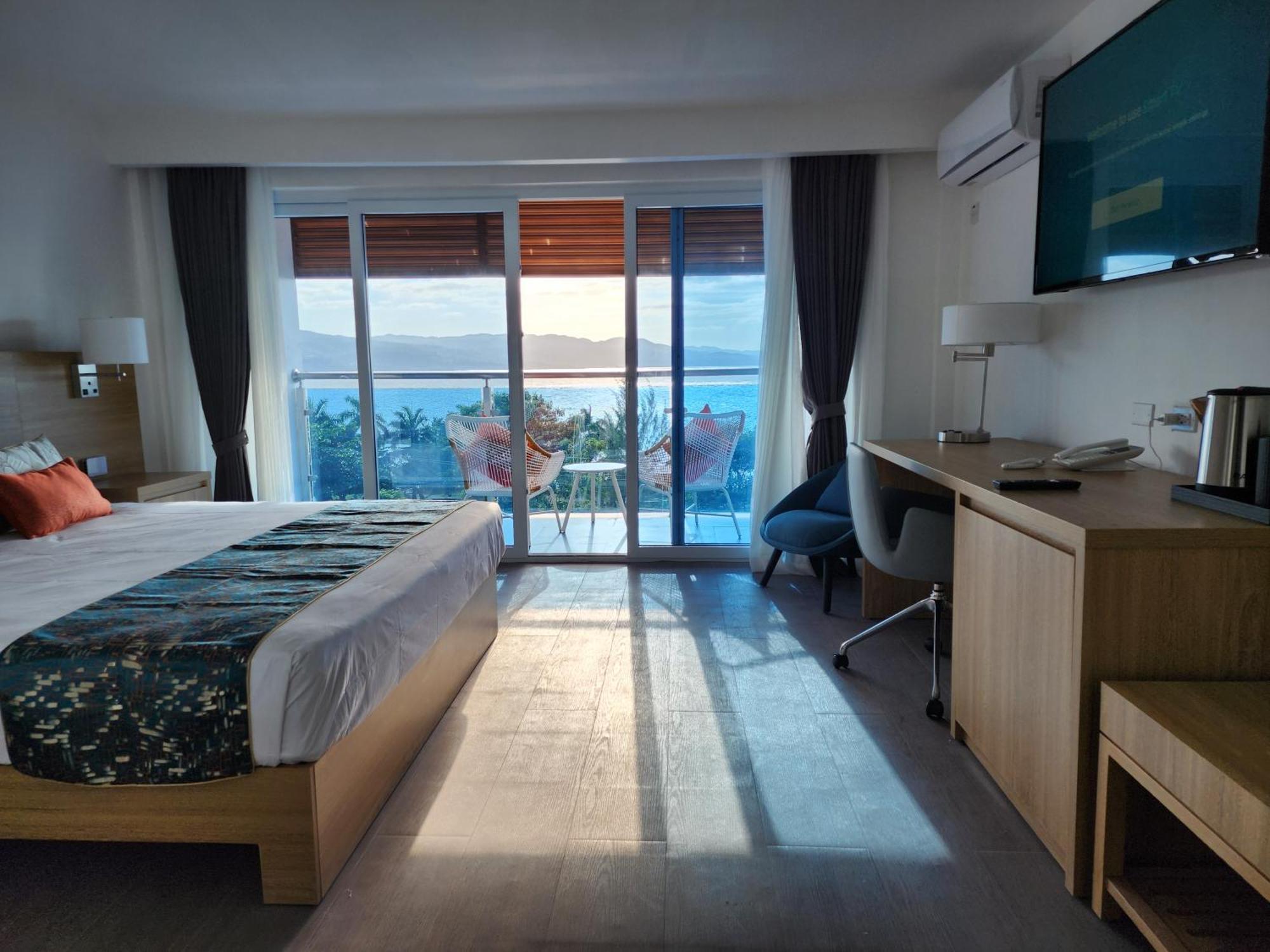 Hotel 39 Jamaica Montego Bay Exteriör bild