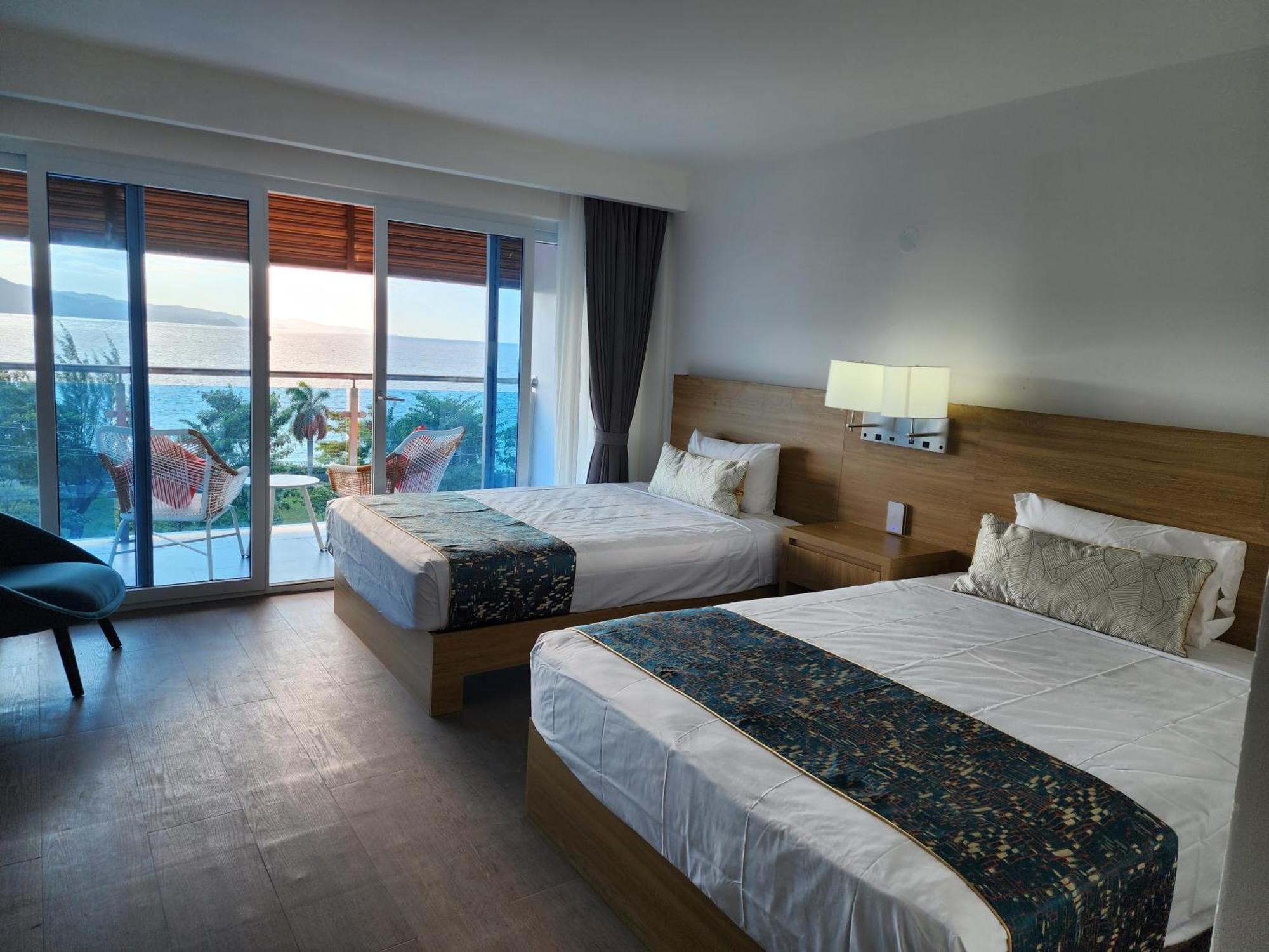 Hotel 39 Jamaica Montego Bay Exteriör bild