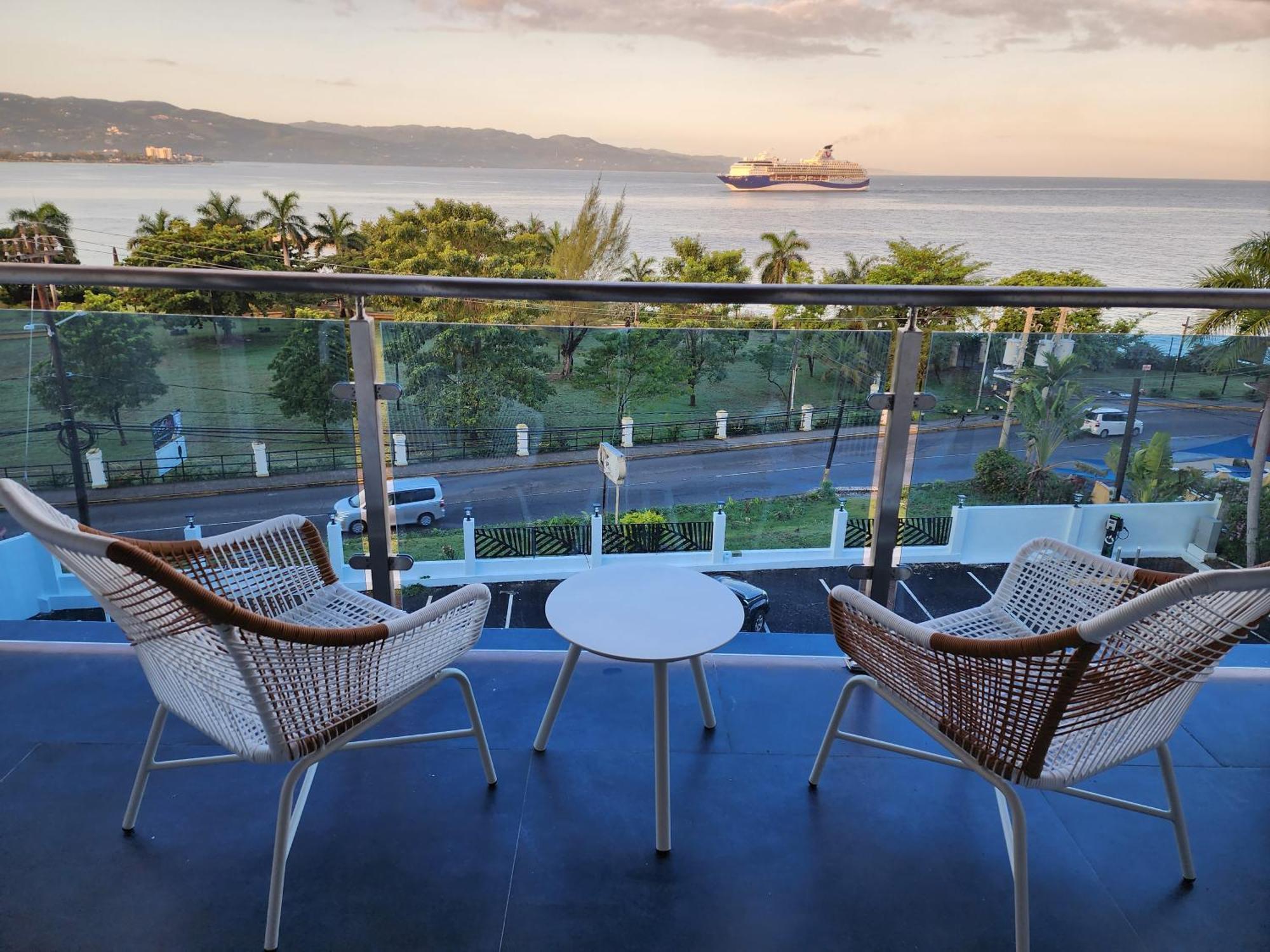 Hotel 39 Jamaica Montego Bay Rum bild